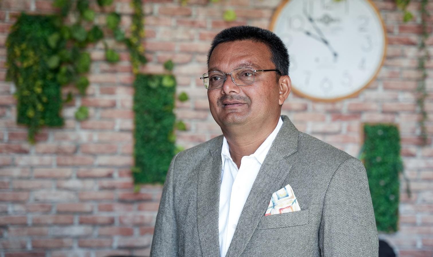 Mr. Mithun Makawana